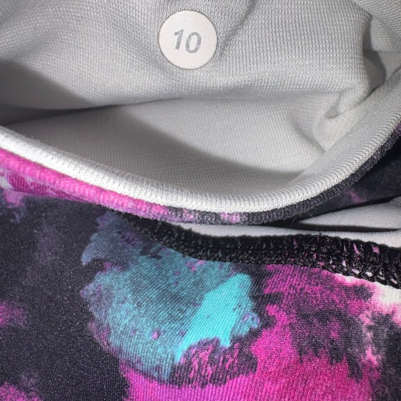 lululemon Wunder Under Crop III size 10 - Picture 5 of 5